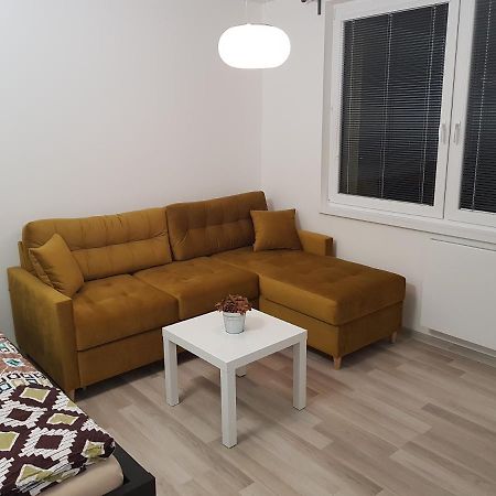 1+1 Znojmo Apartman Kültér fotó