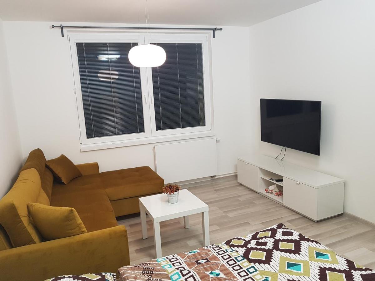 1+1 Znojmo Apartman Kültér fotó