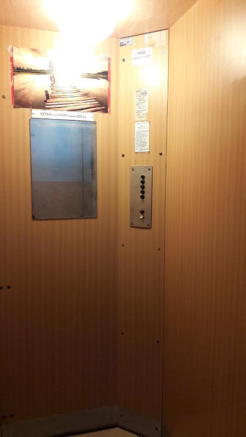 1+1 Znojmo Apartman Kültér fotó