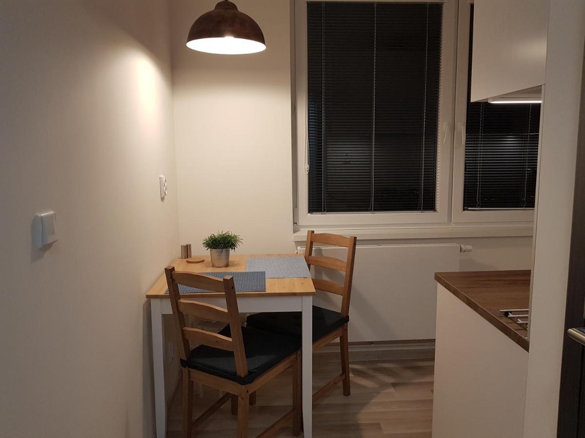 1+1 Znojmo Apartman Kültér fotó