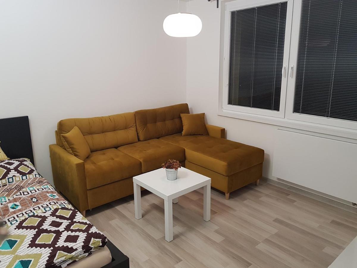 1+1 Znojmo Apartman Kültér fotó
